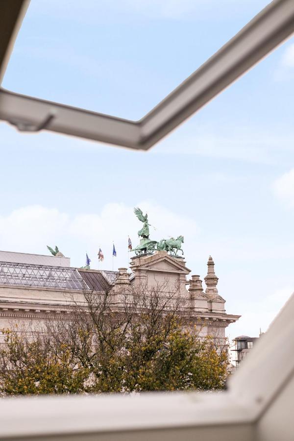 Museum Garden Views Luxury Apartments Антверпен Екстериор снимка